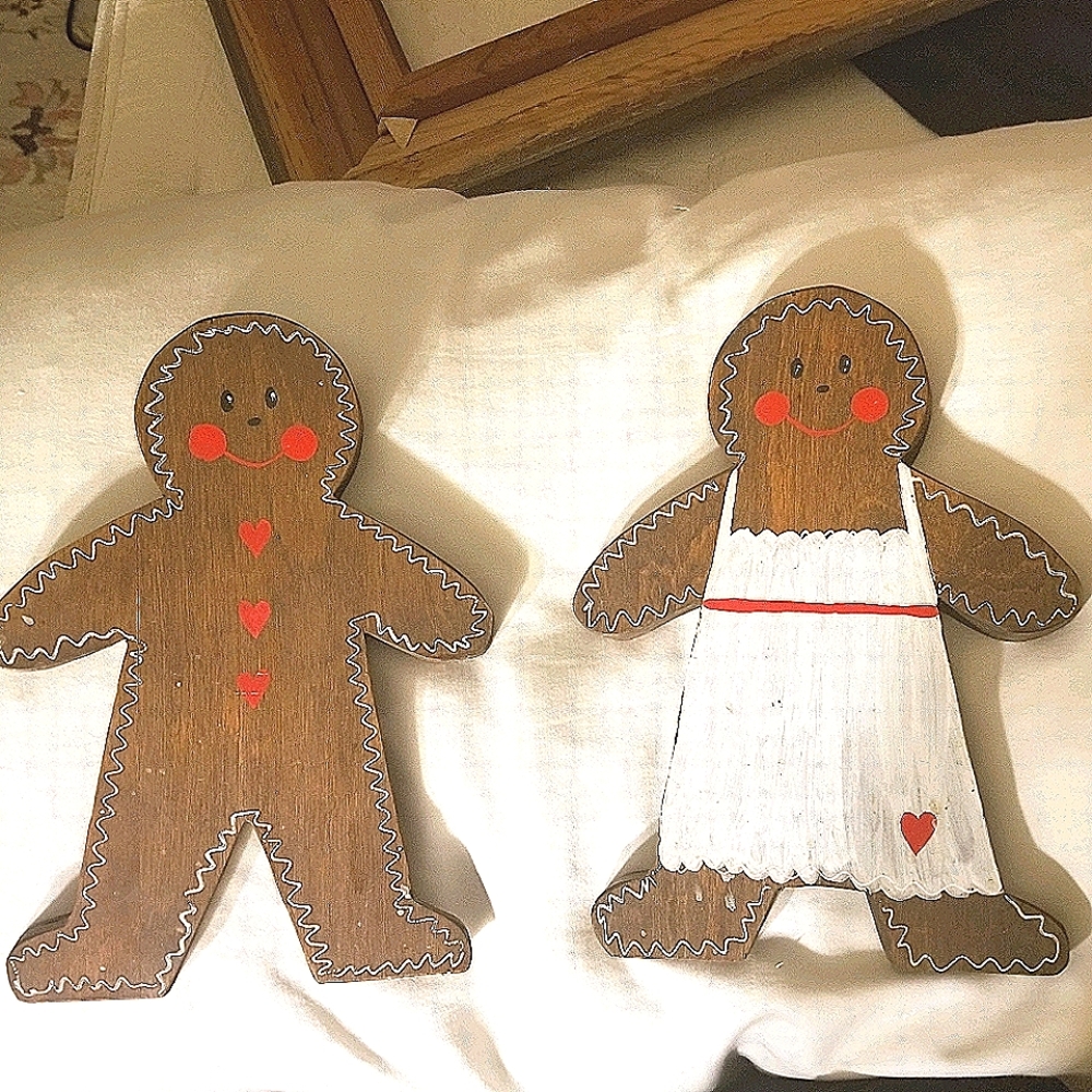 Wooden ginger bread couple
